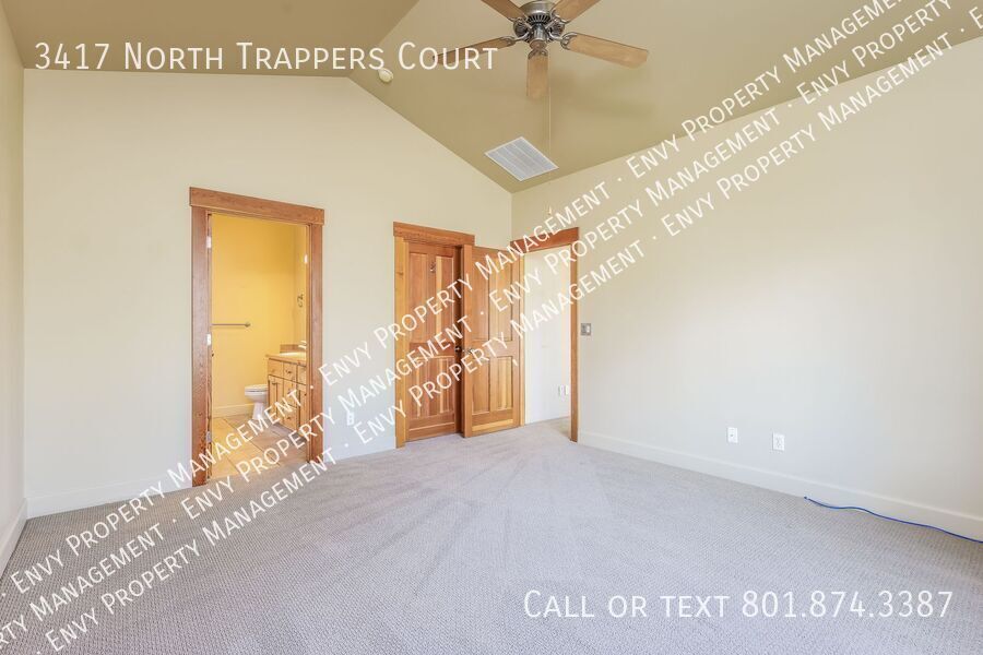 Charming 2 Bed, 2 Bath Pet-Friendly Home with Central Air & Garage! - Available NOW! property image