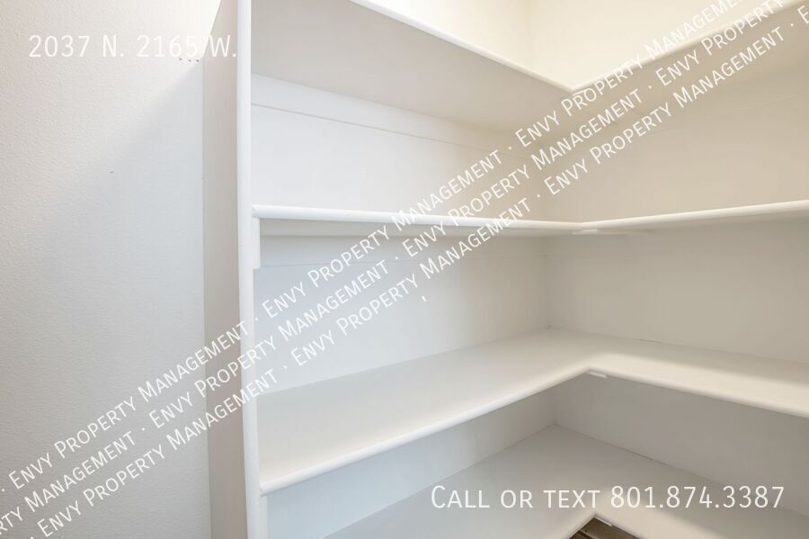 Newly Updated Pet Friendly 3 Bed - 2 Bath Home in Clinton - Fully Fenced Yard - Available NOW! property image