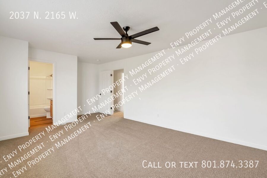 Newly Updated Pet Friendly 3 Bed - 2 Bath Home in Clinton - Fully Fenced Yard - Available NOW! property image