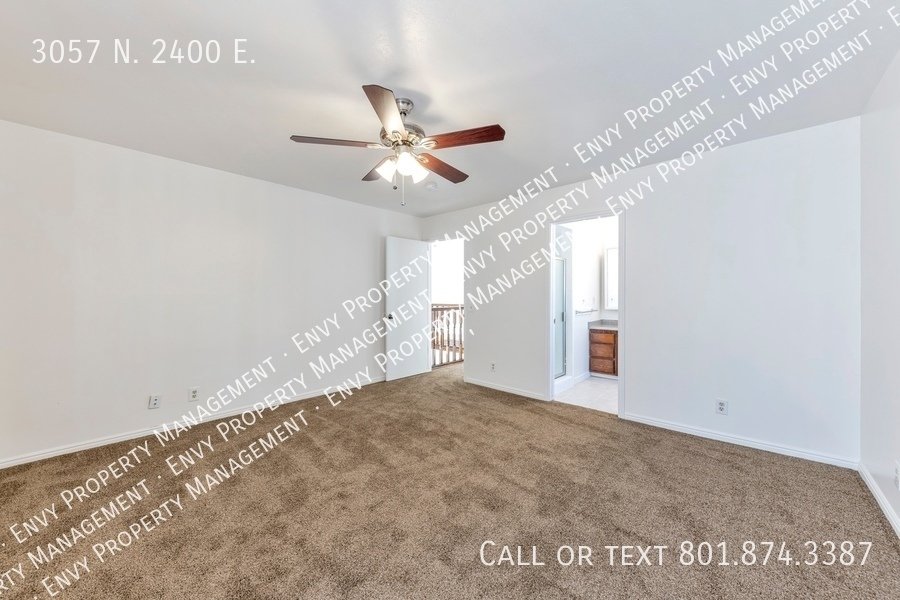 Enormous 4 Bed / 3 Bath Pet Friendly Home in East Layton! Available NOW! property image