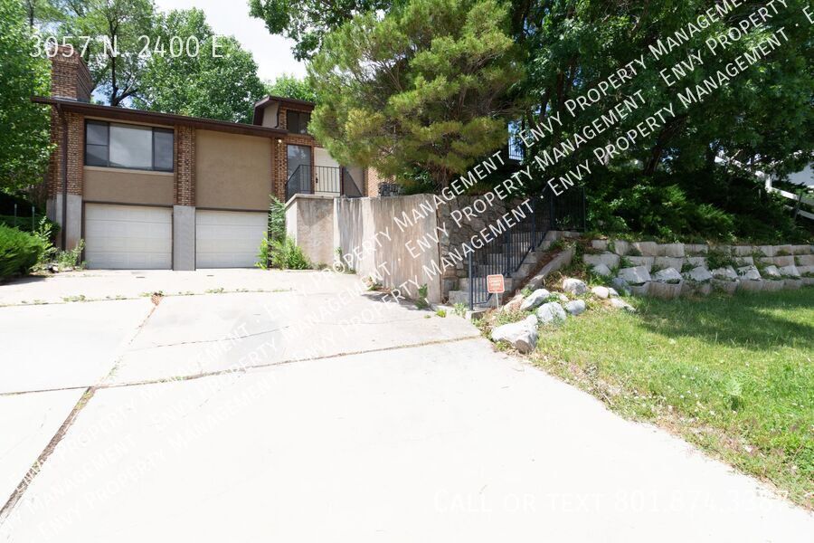 Enormous 4 Bed / 3 Bath Pet Friendly Home in East Layton! Available NOW! property image