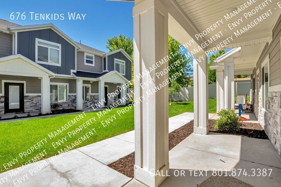 Stunning 3 Bed - 2.5 Bath Townhome in Amazing Layton Location! Available on NOW! property image