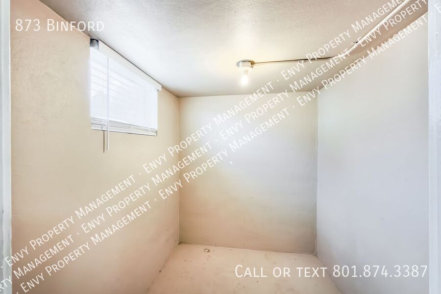 Spacious Pet Friendly - 3 Bed/1 Bath Duplex For Rent in Ogden! - Available NOW! property image