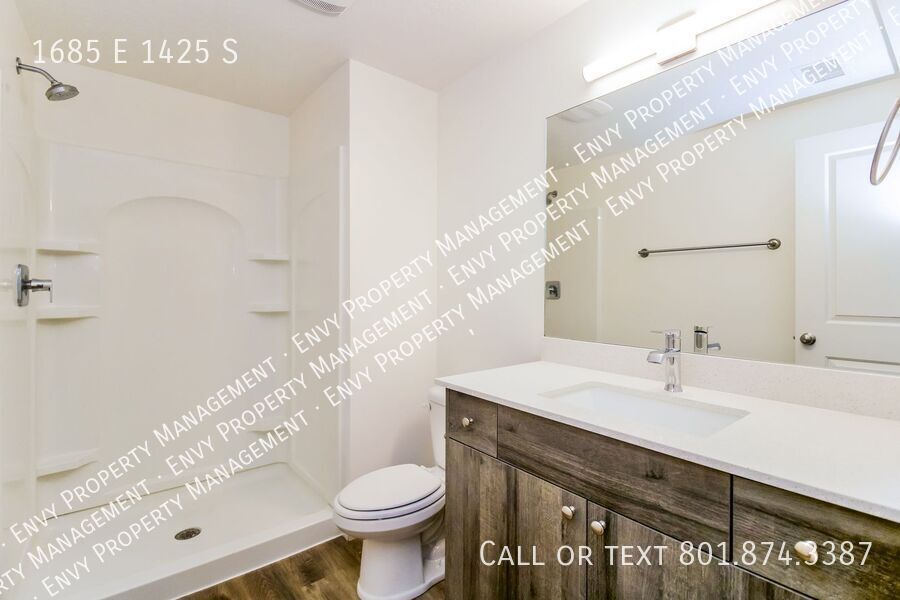 Spacious 3 Bed, 2.5 Bath Pet-Friendly Home with Central Air & Carport Parking! - Available on January 12th! property image