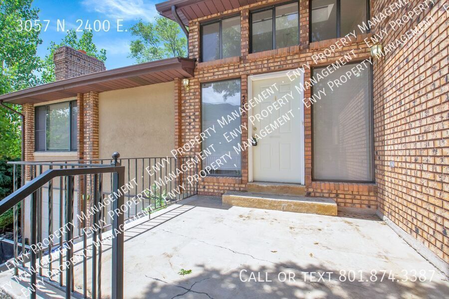 Enormous 4 Bed / 3 Bath Pet Friendly Home in East Layton! Available NOW! property image