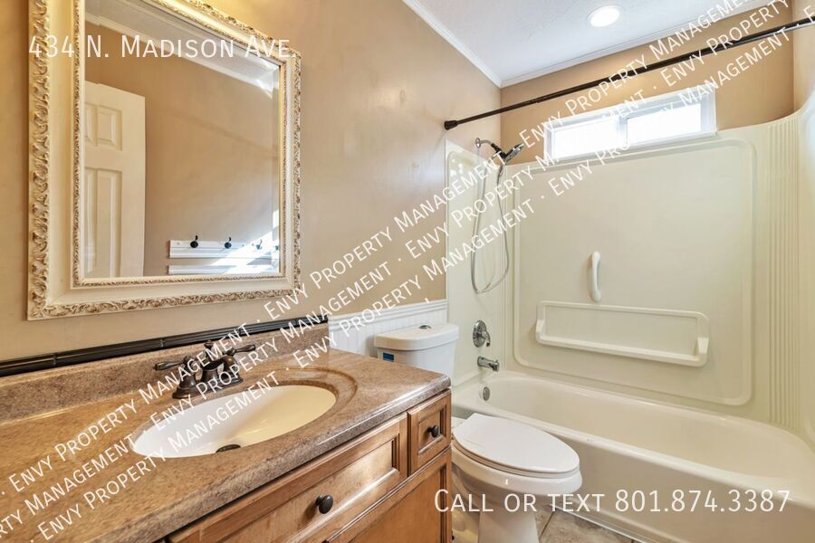 3 Bed - 2.5 Bath, Beautiful Home in Ogden - Fully Fenced Yard! property image