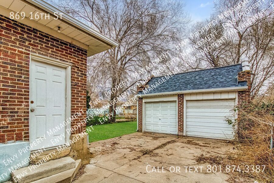 Charming 3-Bed, 1.5-Bath Home with Garage & Modern Comforts - Available NOW! property image