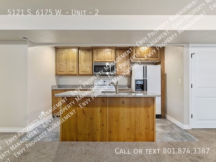 Gigantic 2 Bed - 1 Bath - Pet Friendly - Basement Unit With Enormous Back Yard, Granite Countertops! Available NOW! property image