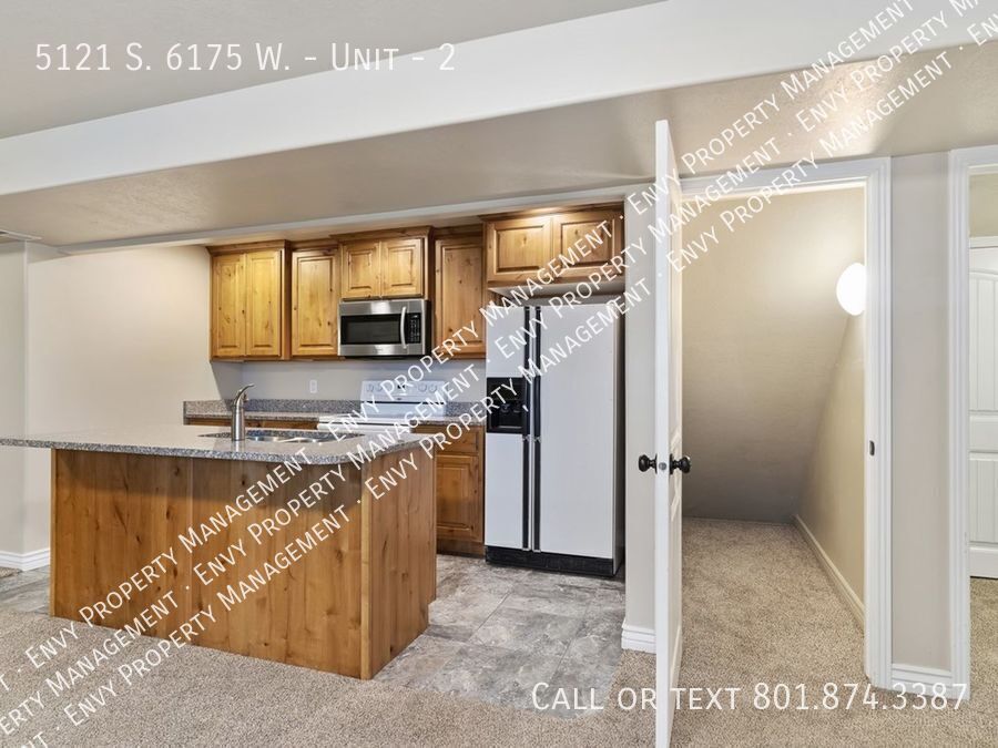 Gigantic 2 Bed - 1 Bath - Pet Friendly - Basement Unit With Enormous Back Yard, Granite Countertops! Available NOW! property image