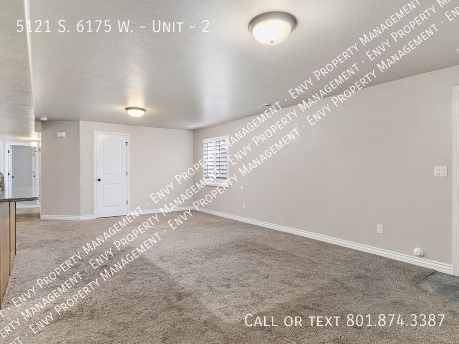 Gigantic 2 Bed - 1 Bath - Pet Friendly - Basement Unit With Enormous Back Yard, Granite Countertops! Available NOW! property image