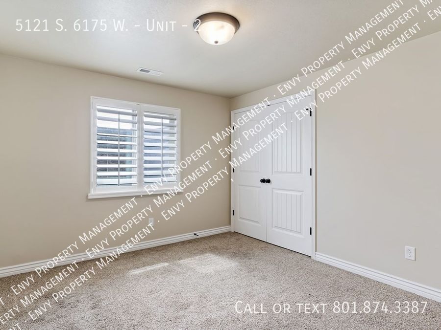 Gigantic 2 Bed - 1 Bath - Pet Friendly - Basement Unit With Enormous Back Yard, Granite Countertops! Available NOW! property image