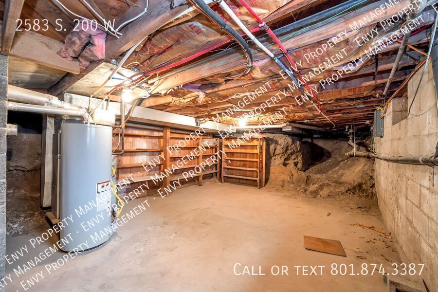 Beautiful Newly Renovated 3 Bed - 1 Bath Pet Friendly Home in Bountiful! Available on March 28th! property image