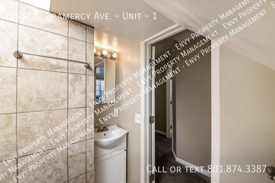 Charming 1 Bed - 1 Bath Updated Unit in Ogden! Available NOW! property image