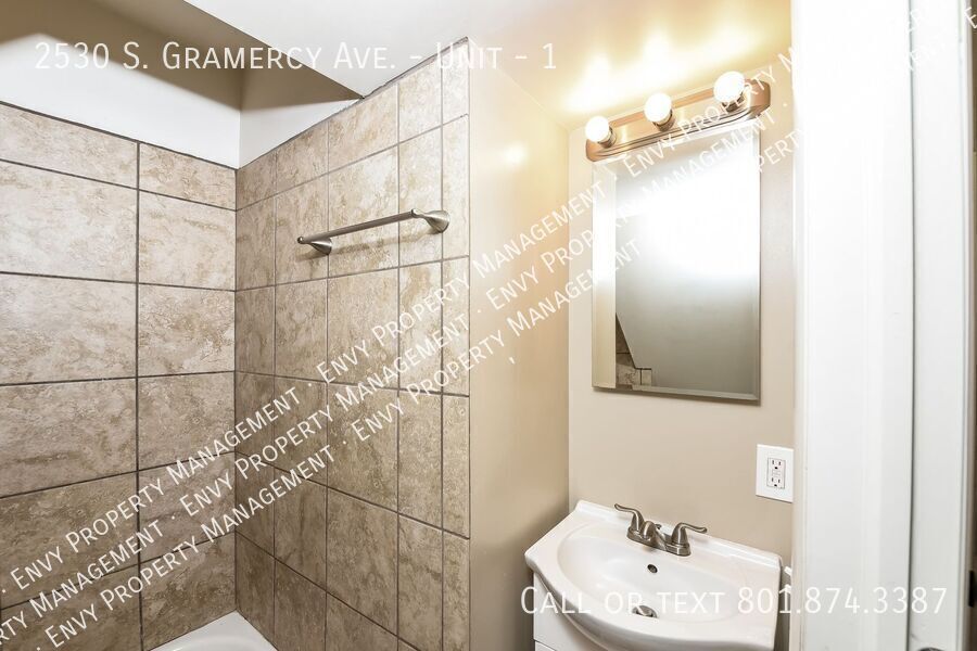 Charming 1 Bed - 1 Bath Updated Unit in Ogden! Available NOW! property image