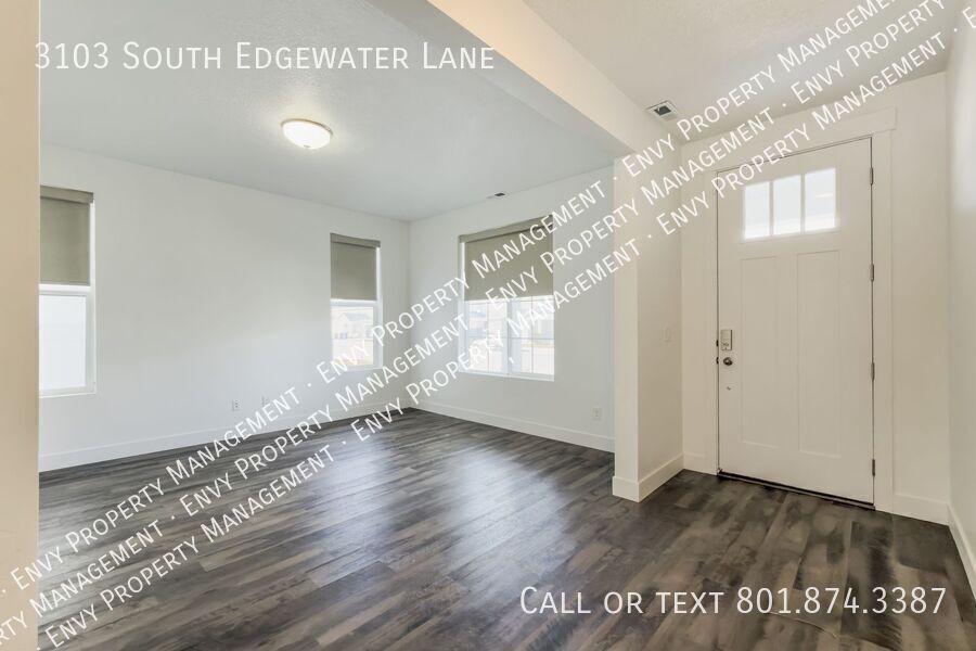 Spacious 4 Bed, 3.5 Bath Pet-Friendly Home with Central Air & 2-Car Garage! - Available NOW! property image