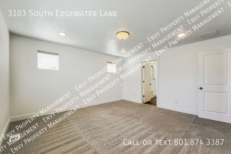 Spacious 4 Bed, 3.5 Bath Pet-Friendly Home with Central Air & 2-Car Garage! - Available NOW! property image