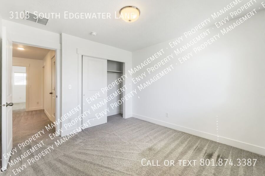 Spacious 4 Bed, 3.5 Bath Pet-Friendly Home with Central Air & 2-Car Garage! - Available NOW! property image