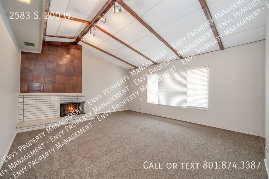 Beautiful Newly Renovated 3 Bed - 1 Bath Pet Friendly Home in Bountiful! Available NOW! property image