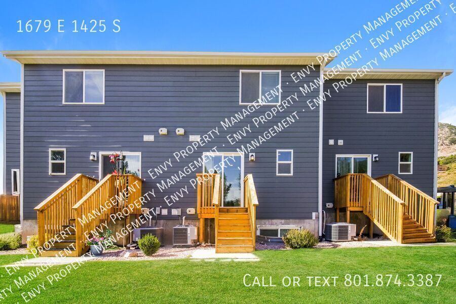 Spacious 3 Bed, 2.5 Bath Pet-Friendly Home with Central Air & Carport Parking! - Available on May 11th! property image