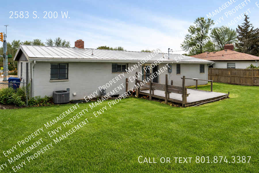 Beautiful Newly Renovated 3 Bed - 1 Bath Pet Friendly Home in Bountiful! Available NOW! property image