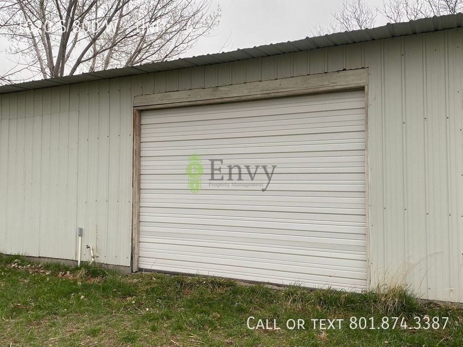 Spacious 390 Storage space in great Woods Cross location. Available NOW! property image