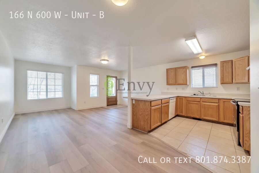Beautiful Newly Renovated Pet Friendly 2 Bed - 1 Bath Unit in Salt Lake - Available on May 27th! property image