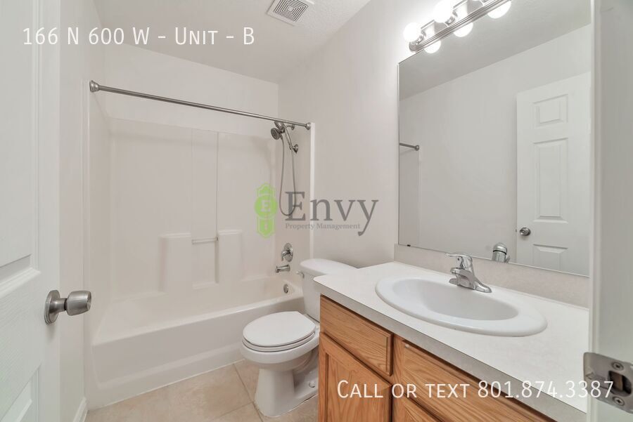 Beautiful Newly Renovated Pet Friendly 2 Bed - 1 Bath Unit in Salt Lake - Available on May 27th! property image