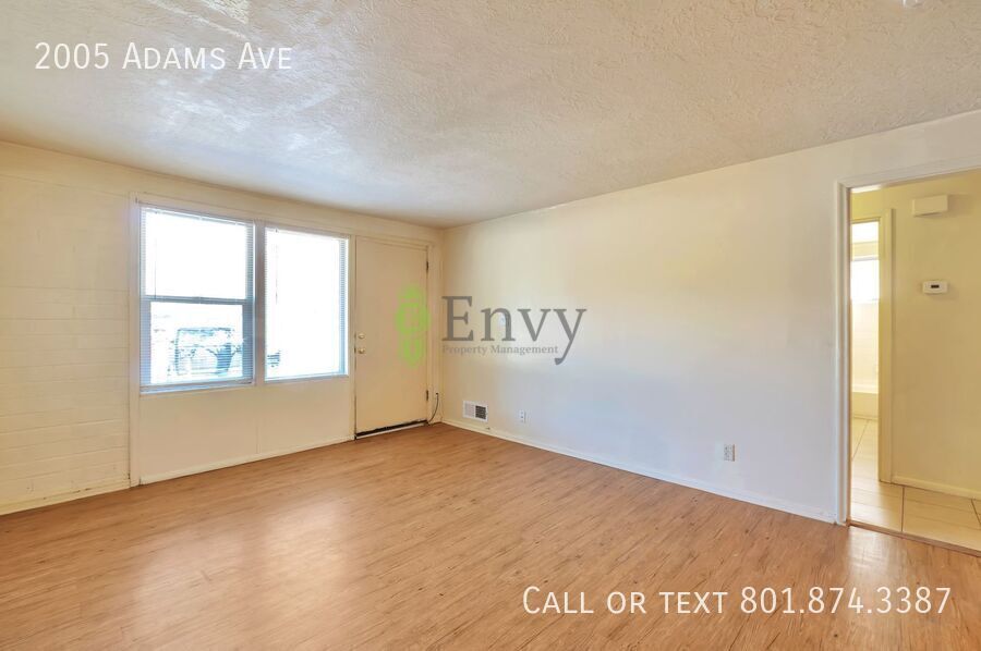 Charming Pet-Friendly 2 Bed - 1 Bath Tri-Plex Unit in Convenient Ogden Location! Available NOW! property image