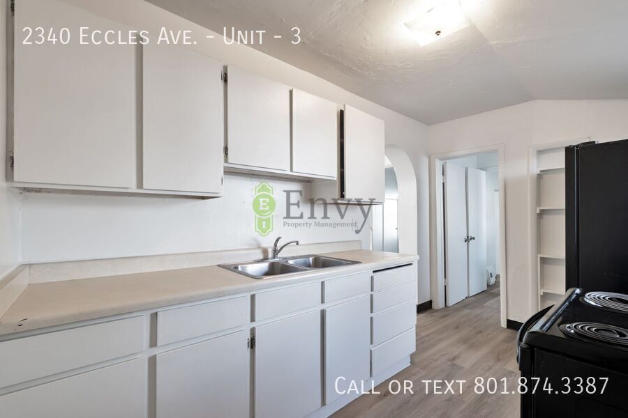 Charming 1 Bed - 1 Bath Pet Friendly Unit in Ogden! Available NOW! property image