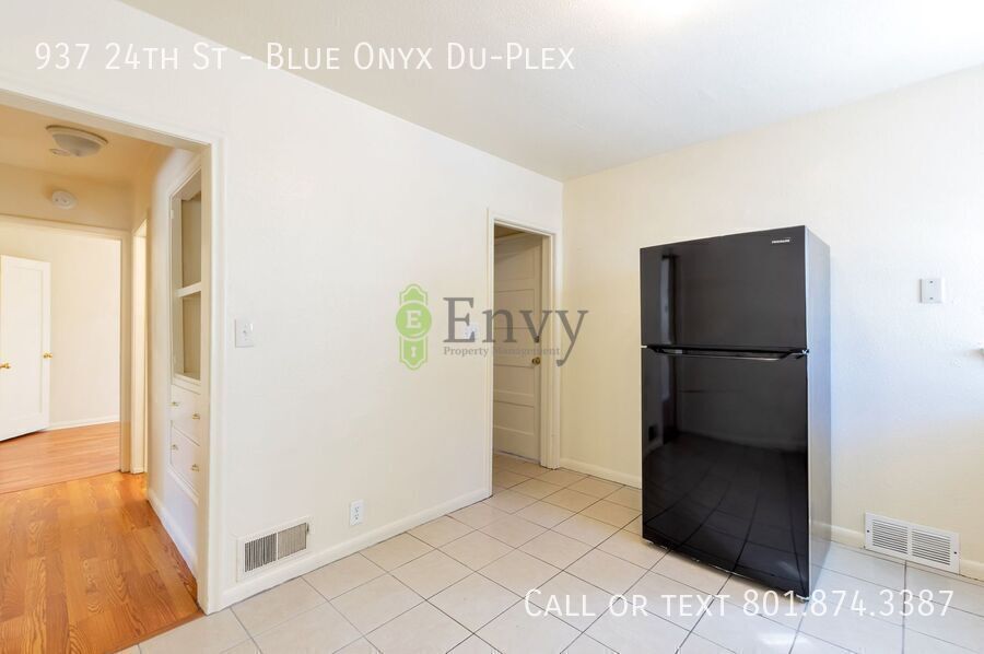 2 Bed/1 Bath Duplex in Heart of Ogden! Available on June 10th! property image