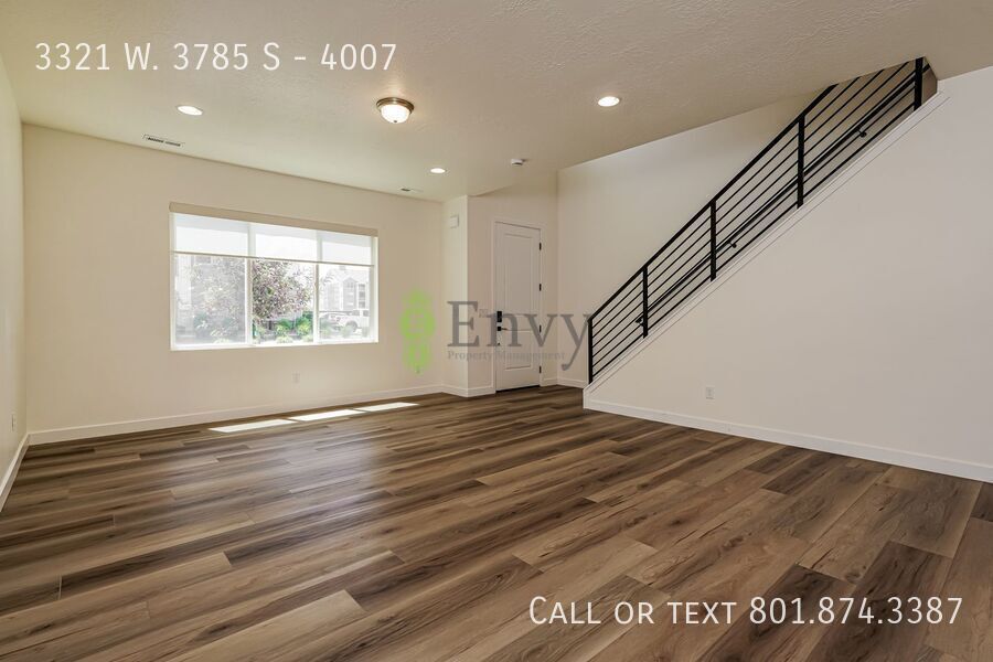 Spacious 3 Bed, 2.5 Bath Pet-Friendly Home with Central Air & 2-Car Garage! - Available NOW! property image