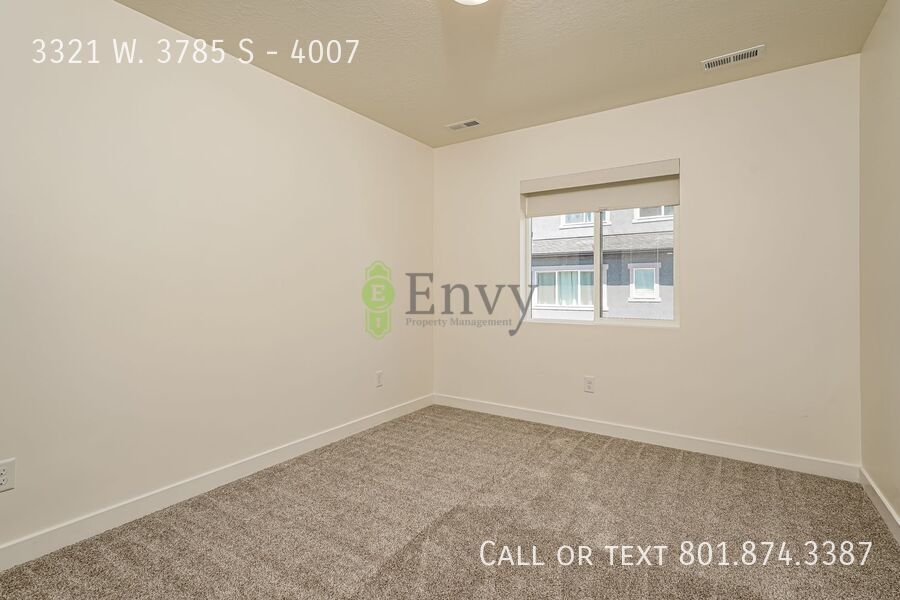 Spacious 3 Bed, 2.5 Bath Pet-Friendly Home with Central Air & 2-Car Garage! - Available NOW! property image