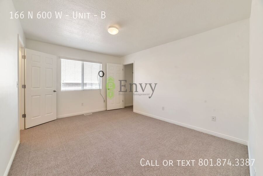 Beautiful Newly Renovated Pet Friendly 2 Bed - 1 Bath Unit in Salt Lake - Available NOW! property image