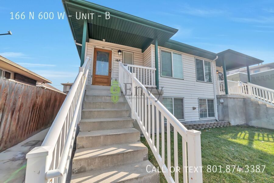 Beautiful Newly Renovated Pet Friendly 2 Bed - 1 Bath Unit in Salt Lake - Available NOW! property image