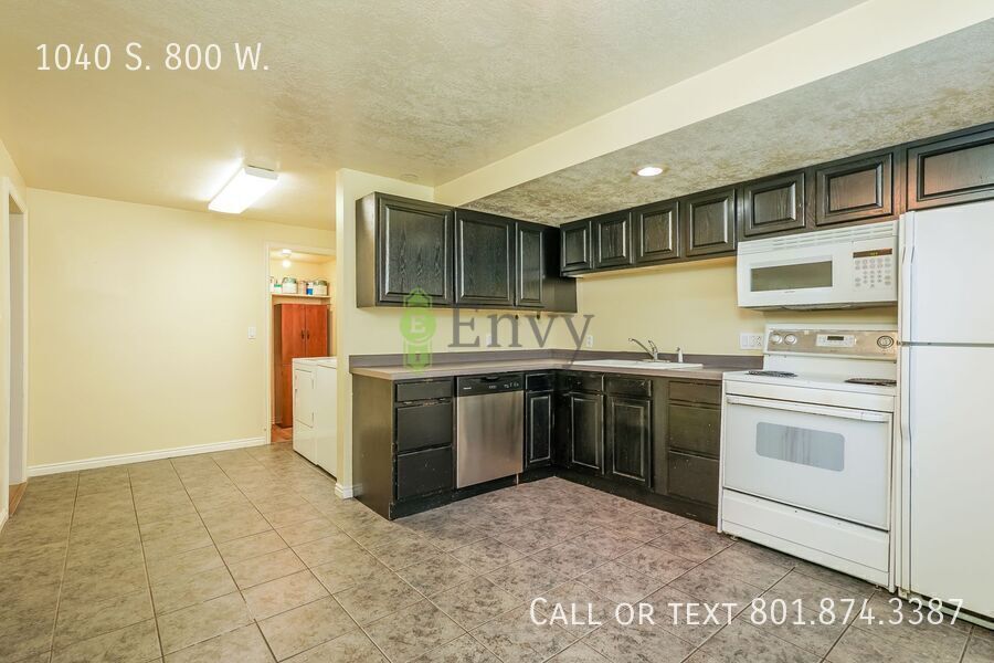 Spacious 4 Bed, 2 Bath Pet-Friendly Home with Modern Features & 2-Car Garage! - Available NOW! property image