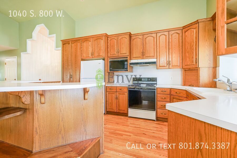Spacious 4 Bed, 2 Bath Pet-Friendly Home with Modern Features & 2-Car Garage! - Available NOW! property image