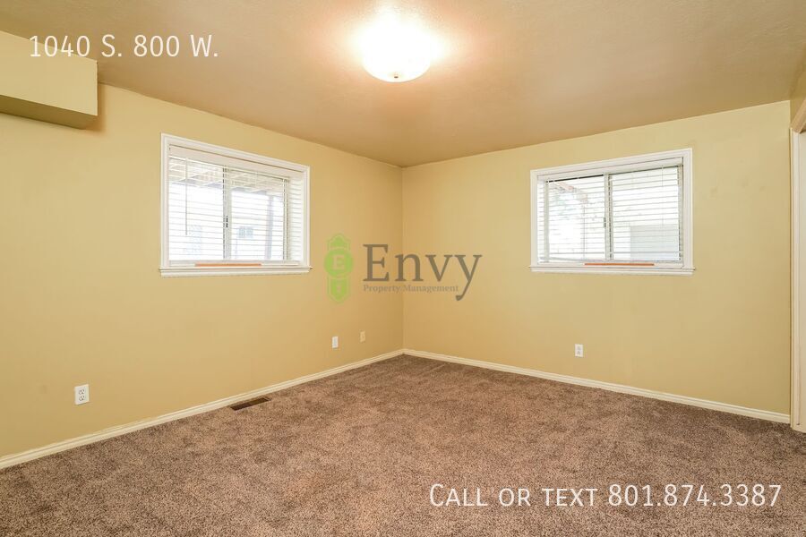 Spacious 4 Bed, 2 Bath Pet-Friendly Home with Modern Features & 2-Car Garage! - Available NOW! property image