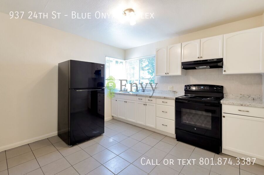 2 Bed/1 Bath Duplex in Heart of Ogden! Available NOW! property image