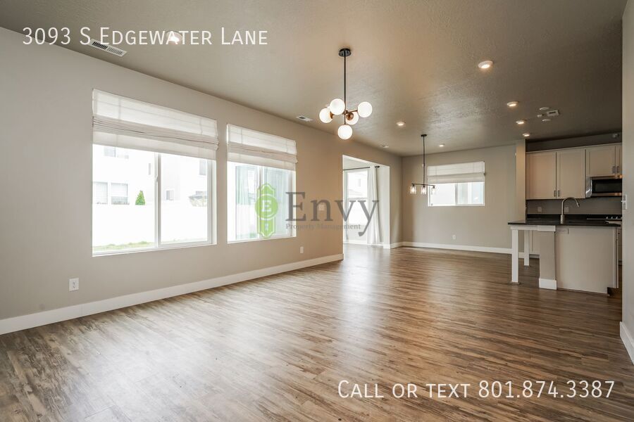 Charming 3 Bed, 2.5 Bath Pet-Friendly Home with Garage & Modern Comforts! - Available NOW! property image