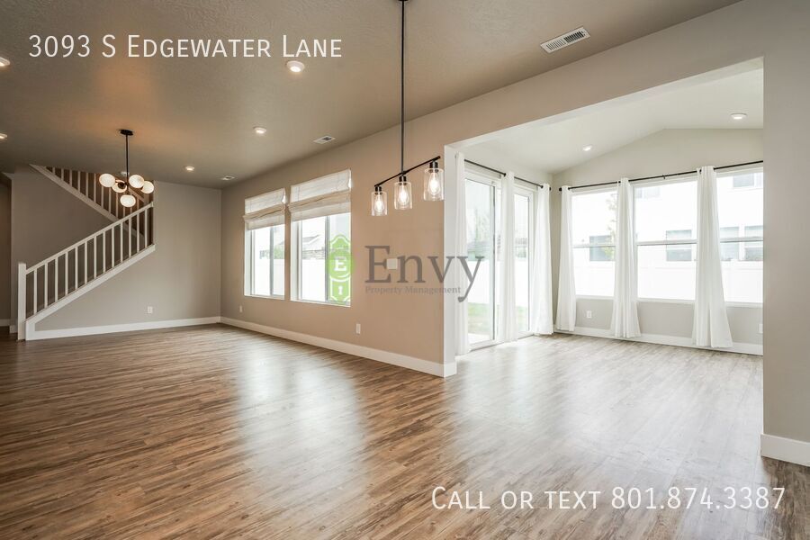 Charming 3 Bed, 2.5 Bath Pet-Friendly Home with Garage & Modern Comforts! - Available NOW! property image