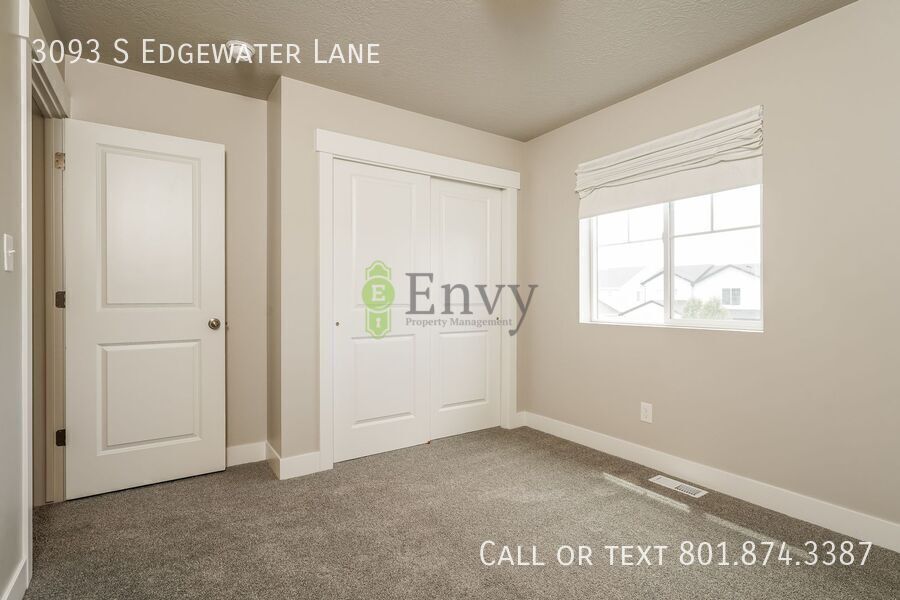 Charming 3 Bed, 2.5 Bath Pet-Friendly Home with Garage & Modern Comforts! - Available NOW! property image