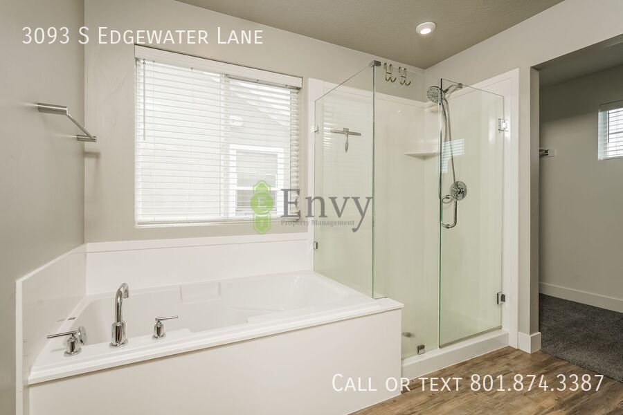 Charming 3 Bed, 2.5 Bath Pet-Friendly Home with Garage & Modern Comforts! - Available NOW! property image