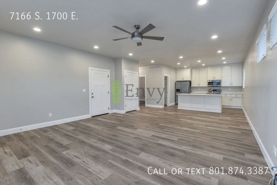 Spacious 4 Bed, 2 Bath Pet-Friendly Home with Central Air & 2-Car Garage! Available on July 6th! property image