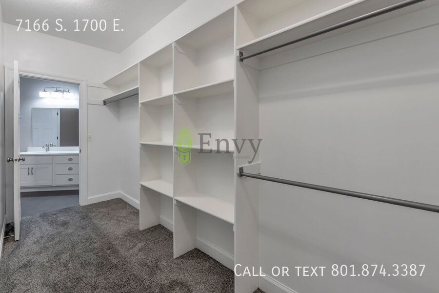 Spacious 4 Bed, 2 Bath Pet-Friendly Home with Central Air & 2-Car Garage! Available on July 6th! property image