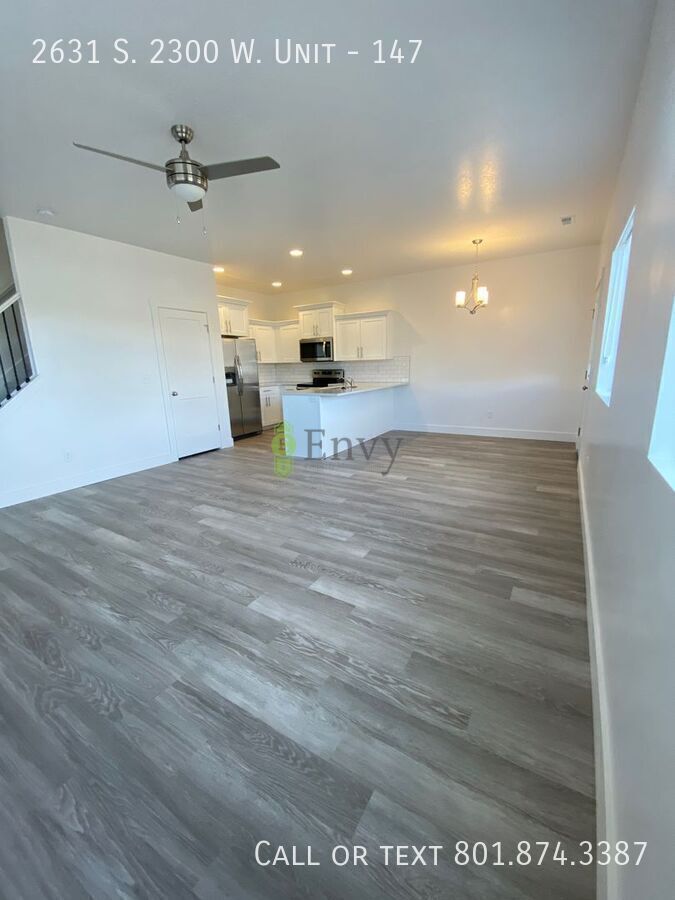 Beautiful 3 Bed, 2.5 Town Home! Available Now! See Our 3D Tour of This Property! Available NOW! property image